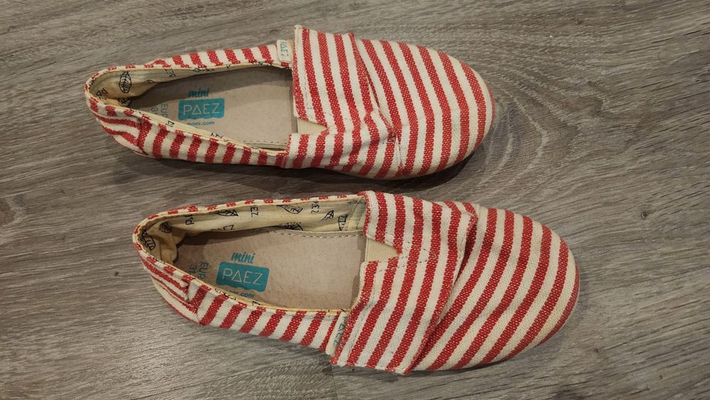 Alpercatas para criança. Marca PAEZ