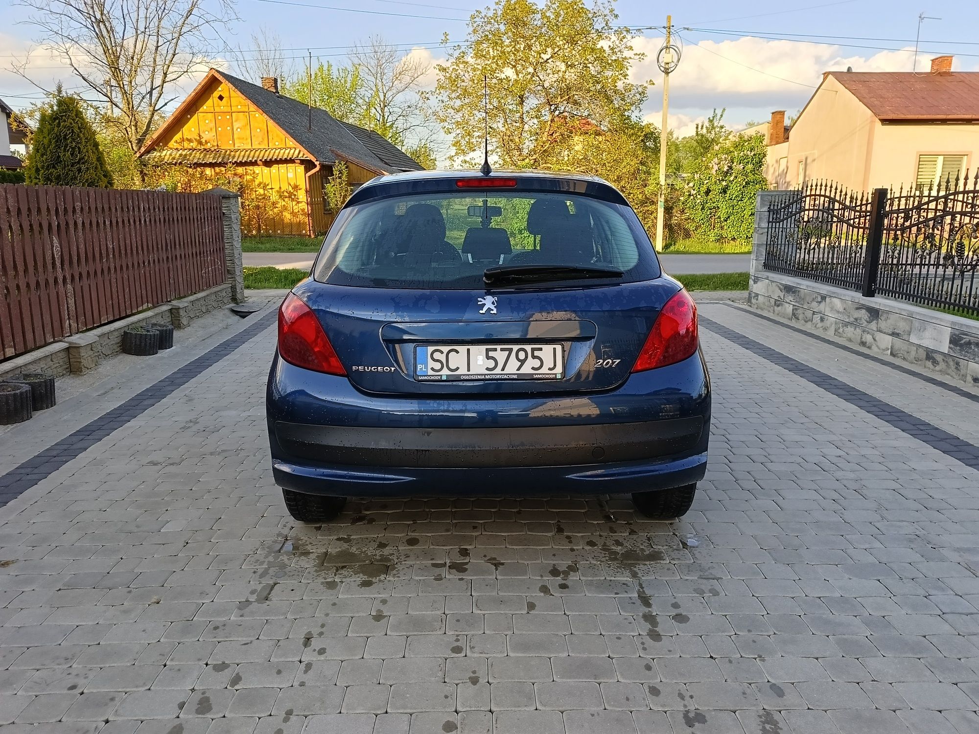 Peugeot 207 benzyna zadbany