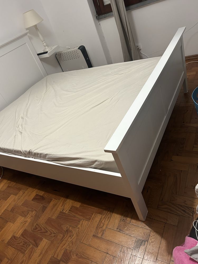Cama de casal 200x150