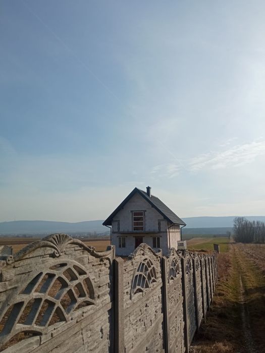 Dom w stanie surowym otwartym z działką rolno- budowlaną