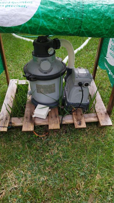 Piscina Intex com bomba areia