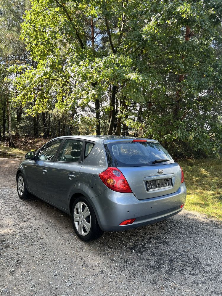 Kia Ceed Super Stan
