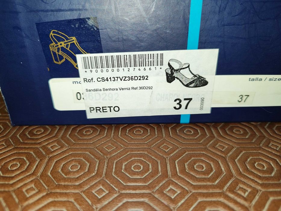 Sandália de Senhora verniz preto 37