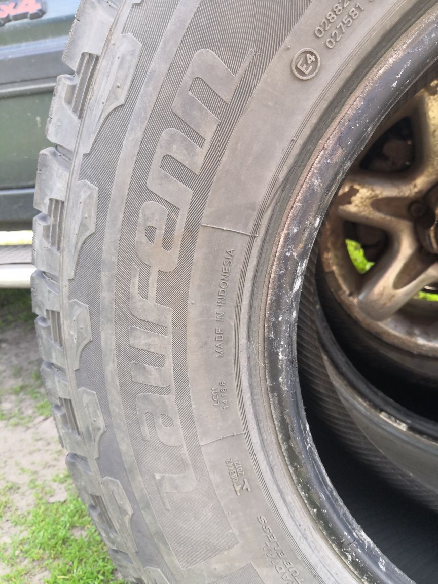 Продам покришки 235/70 R16