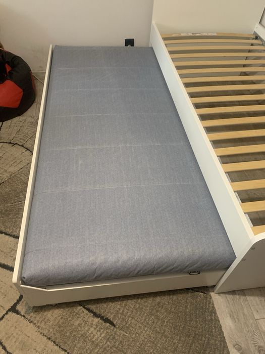 Łóżko ikea slakt podwójne wysuwane z materacami stan super