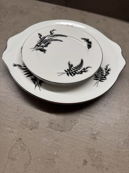 Royal Albert  (миски 5 десертних.Тарілка для торта.