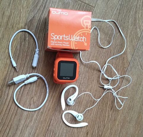 Спортивний годинник та MP3-плеєр (2в1) Qumo SportsWatch 4 GB Orange
