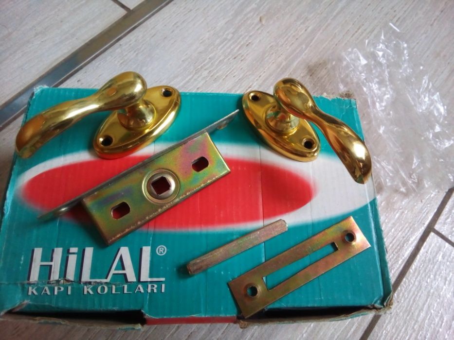 Замки, ручки под золото "HILAL" . На окна. Фурнитура.