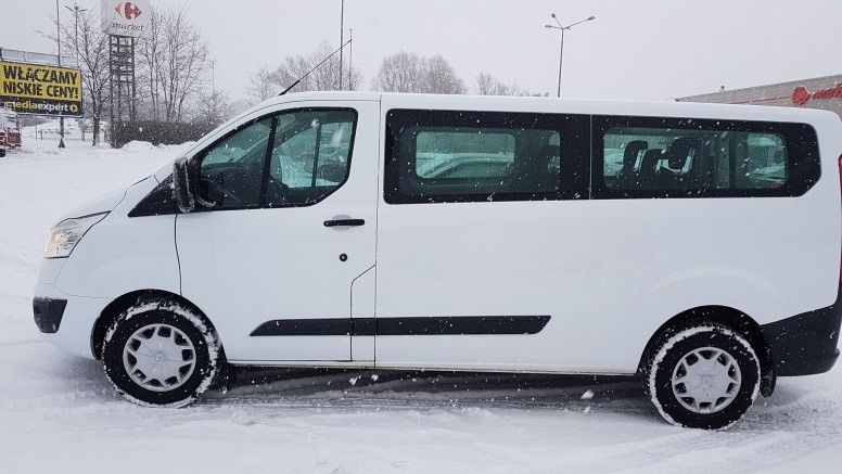 ford transit osobowy 9 os. dziewięcio osobowy wynajem bus osobowy