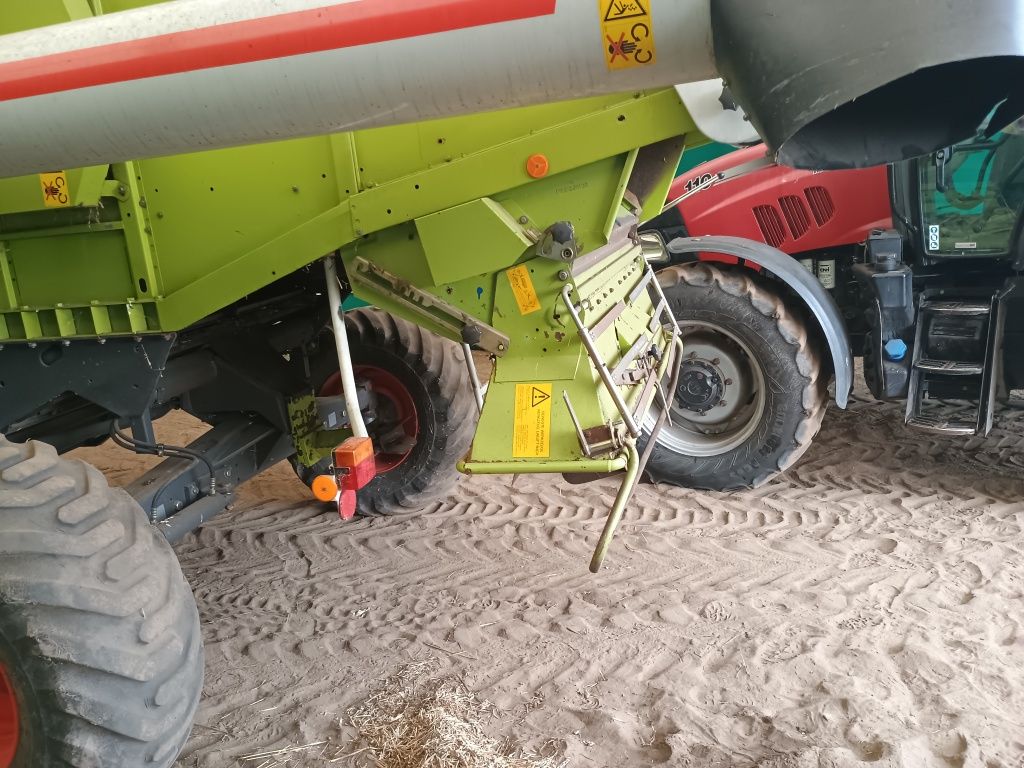 Sprzedam sieczkarnia do kombajnu Claas dominator vx 88