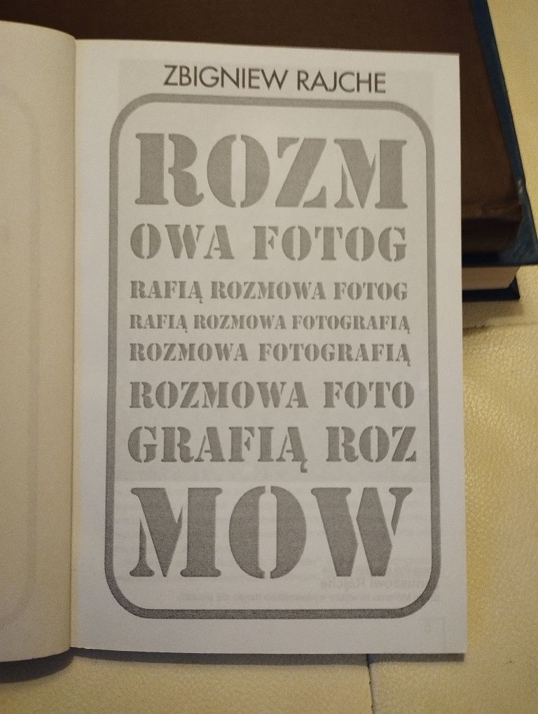 Rajche rozmowa fotografią