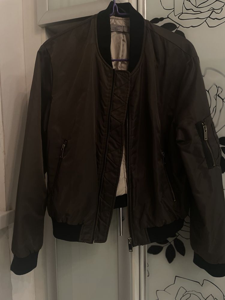 Бомбер Zara