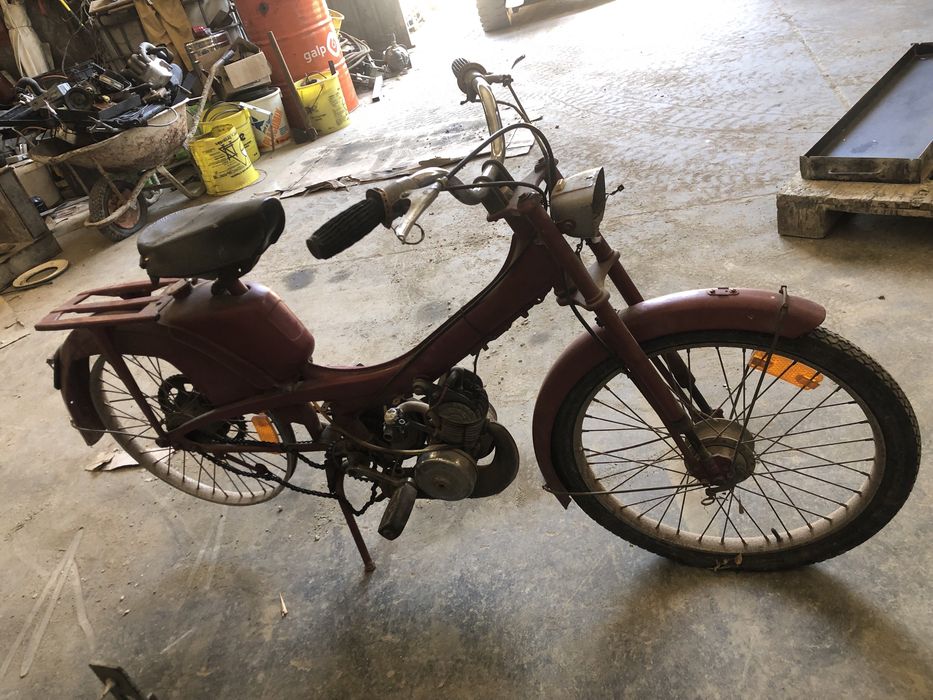 Mobylette para restauro ou peças