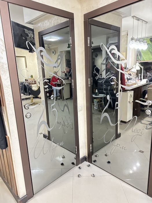 Двері дзеркальні б/у