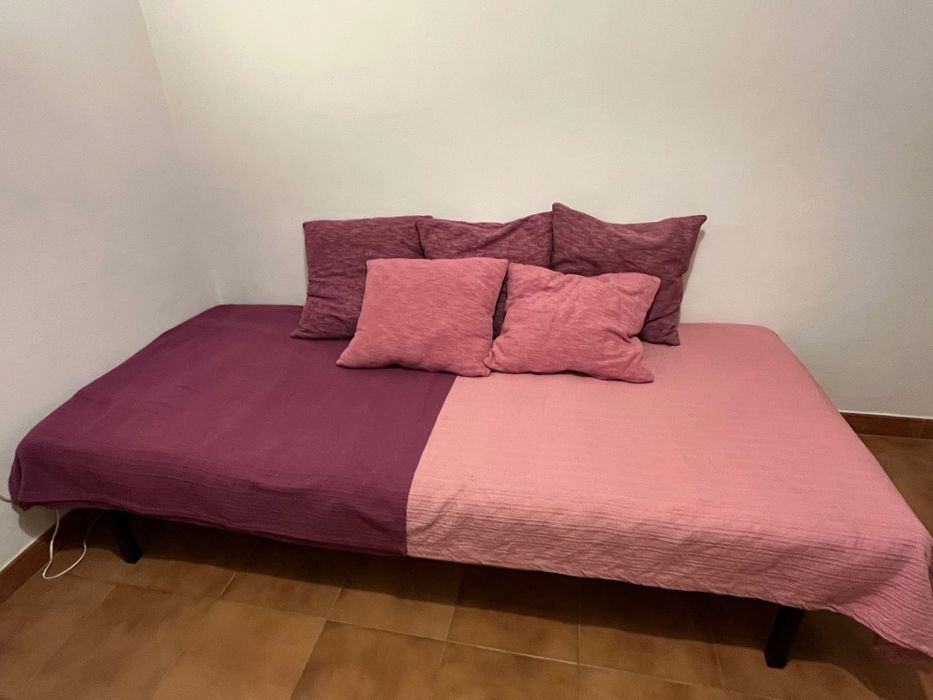 Cama de solteiro com colchão