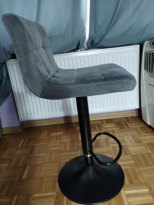 Hoker barowy welurowy