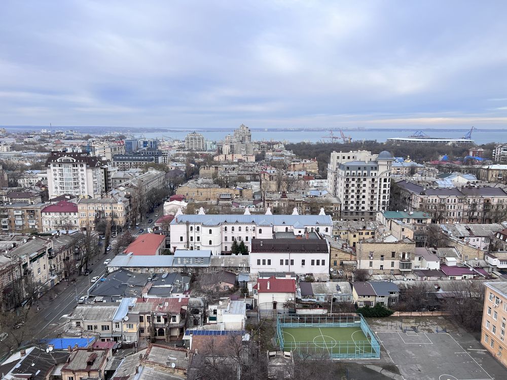 Вид на море, 1-комн. в Башня CHKALOV Чкалов Центр!