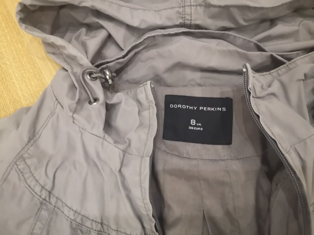 Szara kurtka wiatrówka Dorothy Perkins