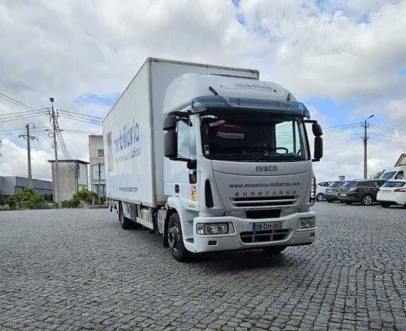 Camião de transporte de mercadorias