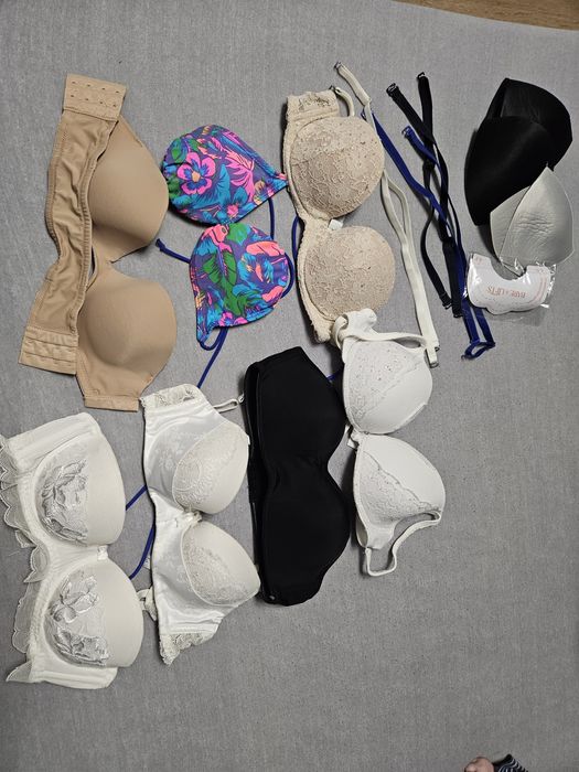 Biustonosze rozmiar 75B