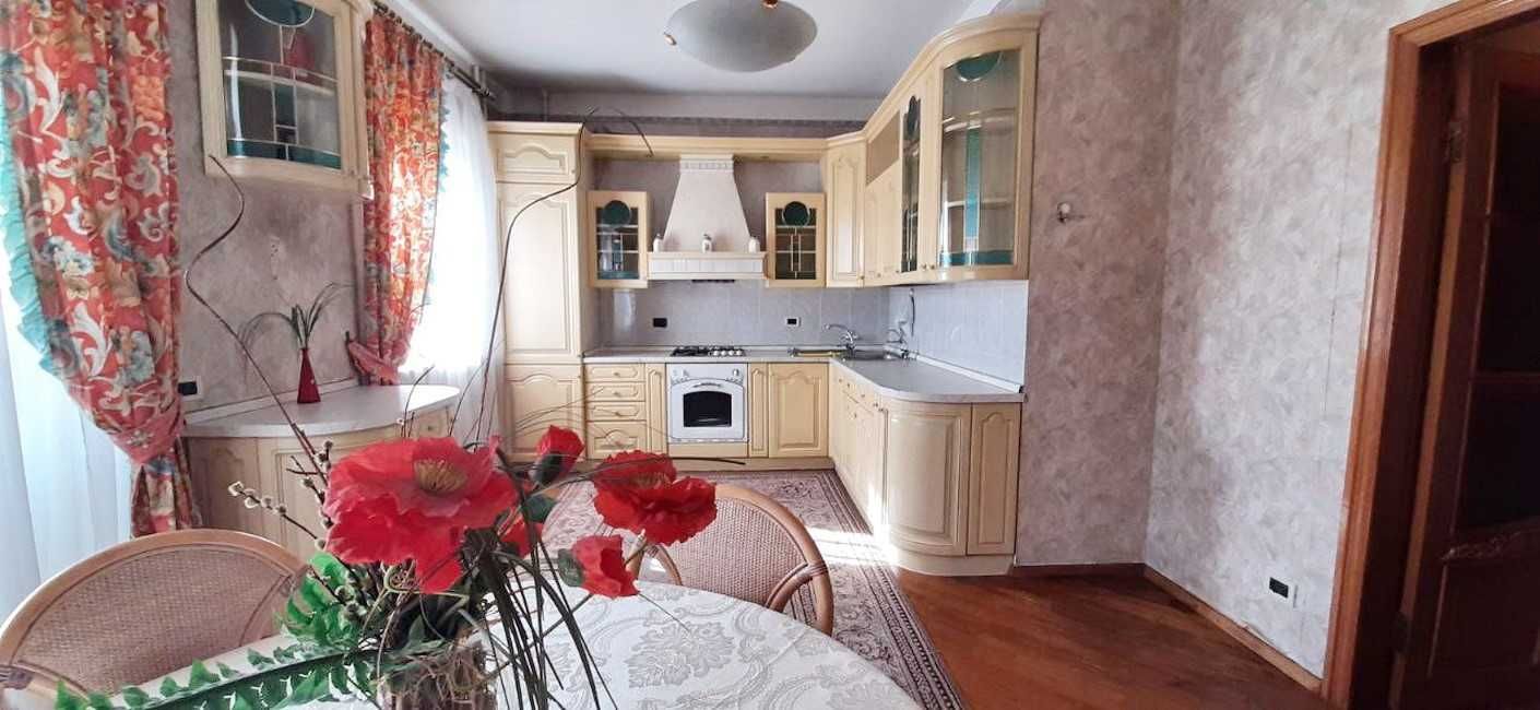 Продам 4-х комн. кв. на ул. Дунаева / Французский seg-01
