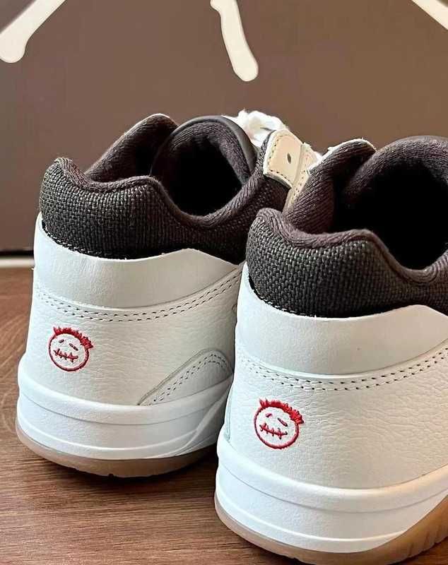 Travis Scott x Jordan Jordan x Travis Scott R.44
