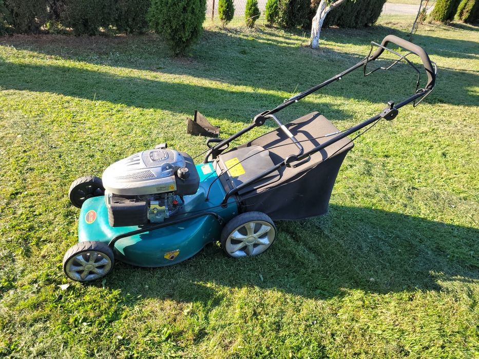 Stara kosiarka DG 600 LM 1669 z napędem