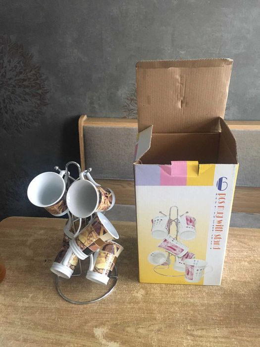 Кофейний набір  - 6  чашок по 75 грам на стойці-стенді (метал)