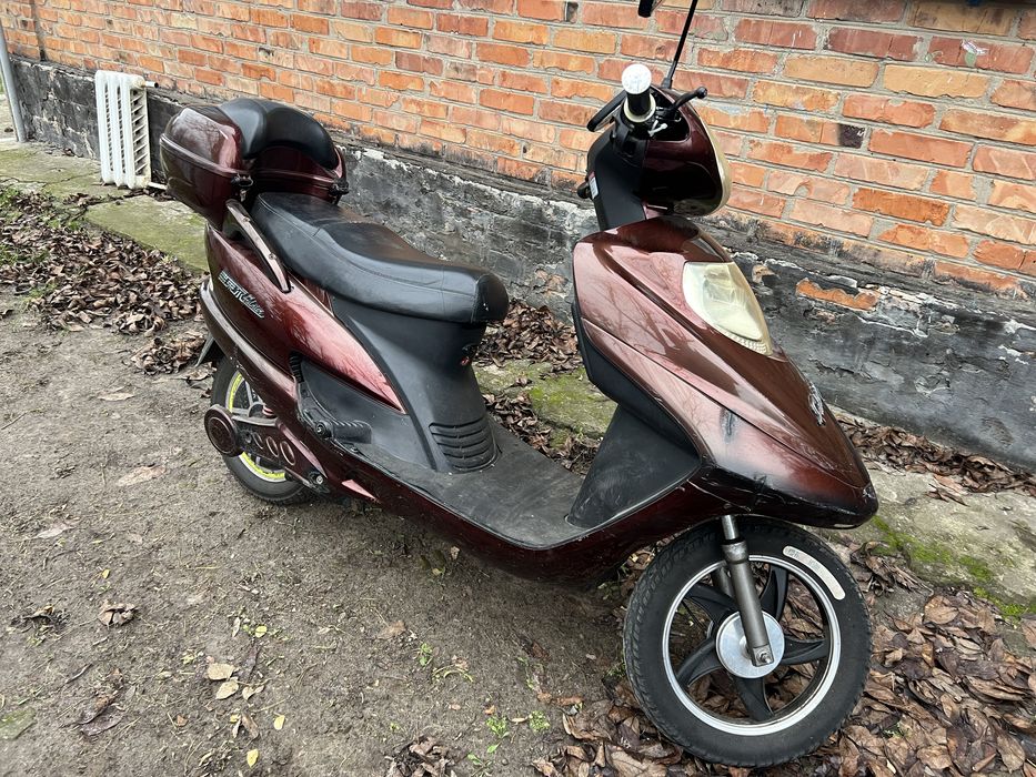 Продам єлектроскутер!