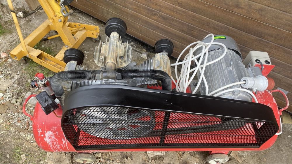 Kompresor 200 l , 7,5 kw