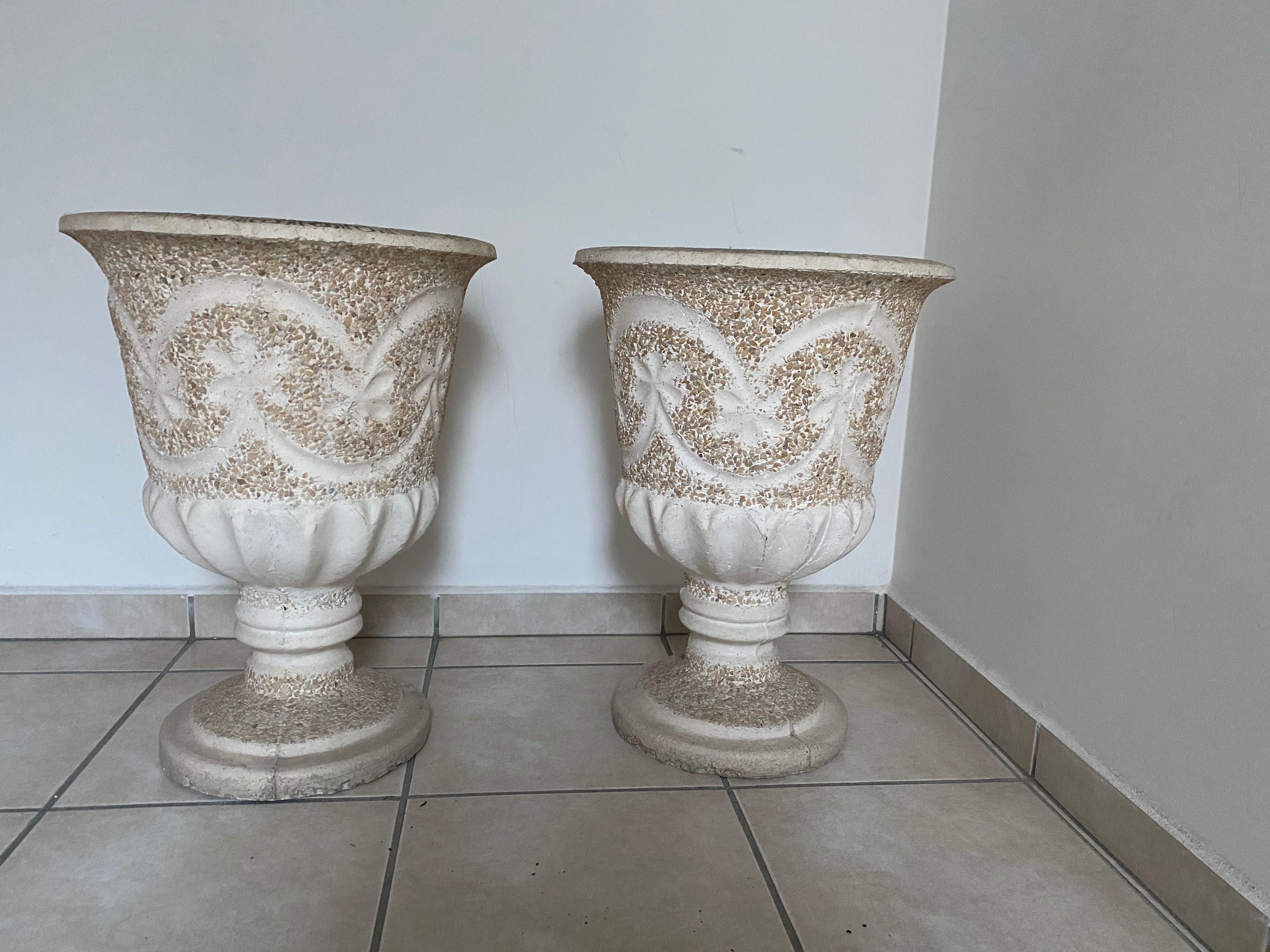 Conjunto de 2 vasos de jardim – elegância para sua área externa!
