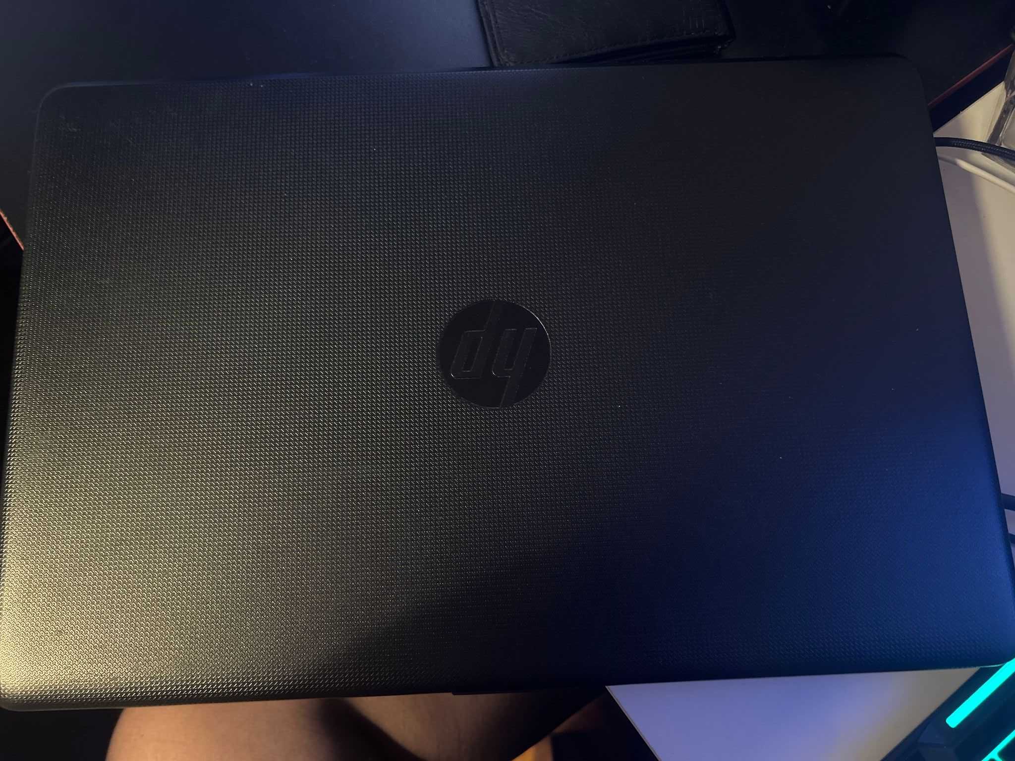 Vendo HP Laptop 15