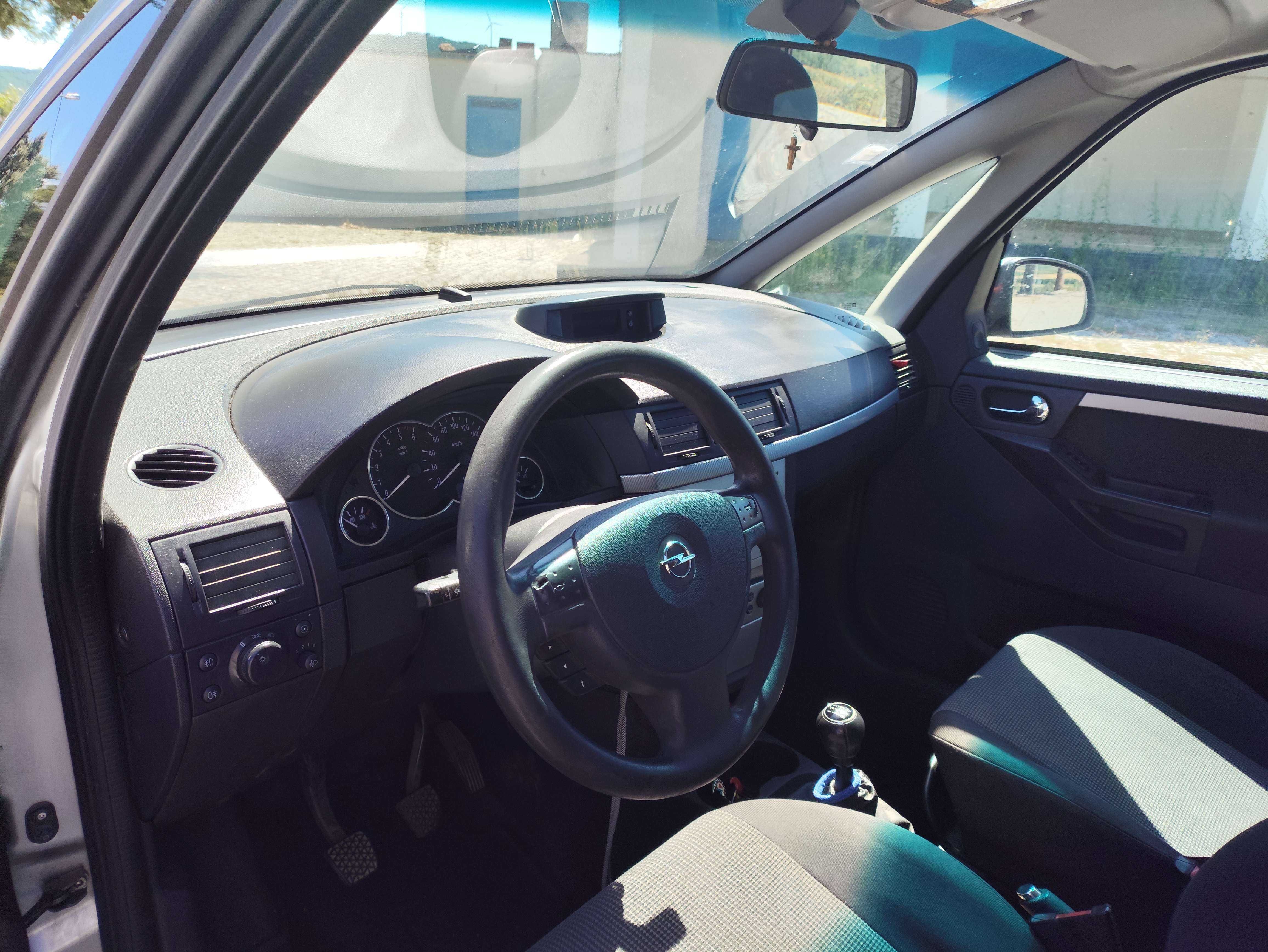 Opel Meriva 1.7[ 2004]– Bem estimado