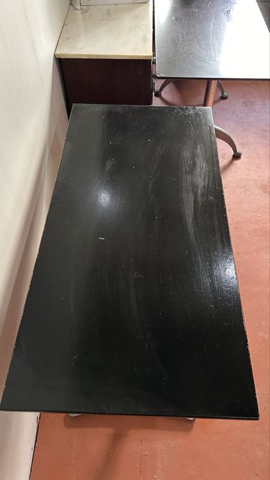 Mesa em bom estado