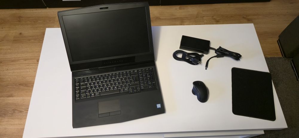 Dell Alienware 17 R4 P32E GeForce intel SSD fhd gsync Wi-Fi BT