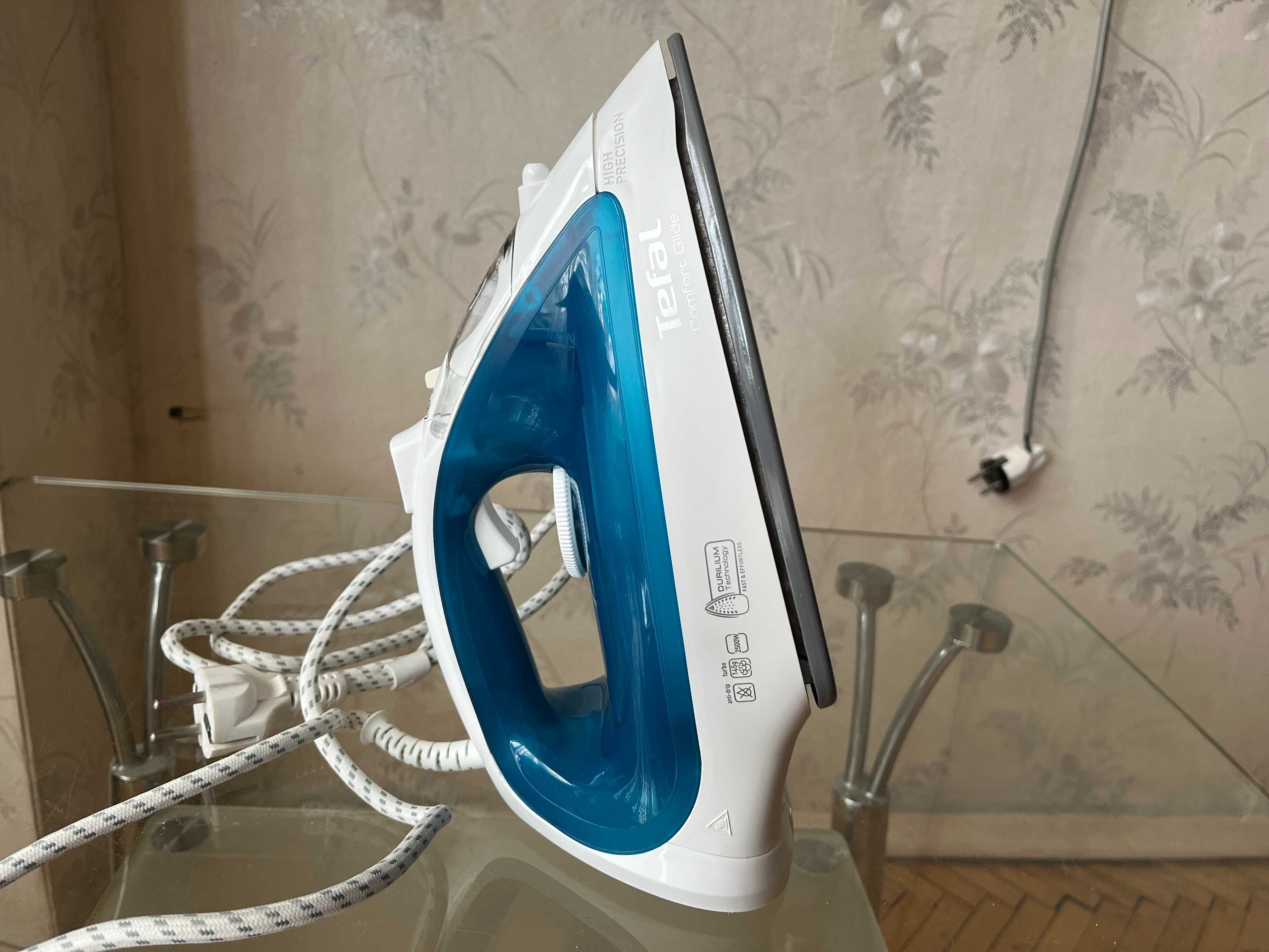 Утюг Tefal Comfort Glide FV 2682