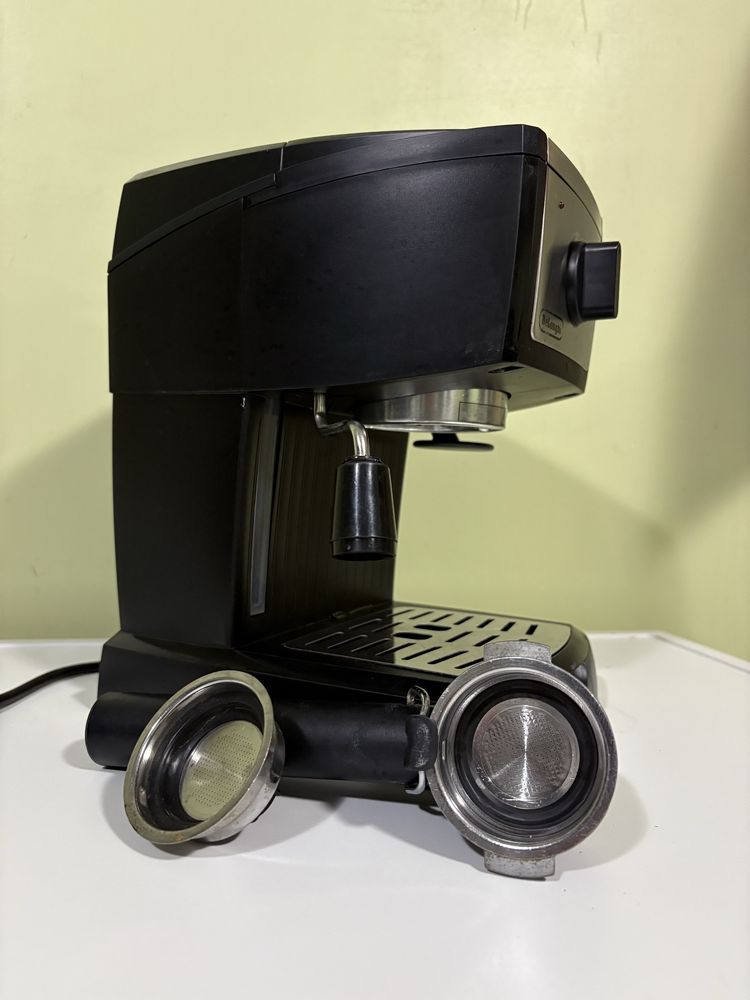 Кавомашина DeLonghi