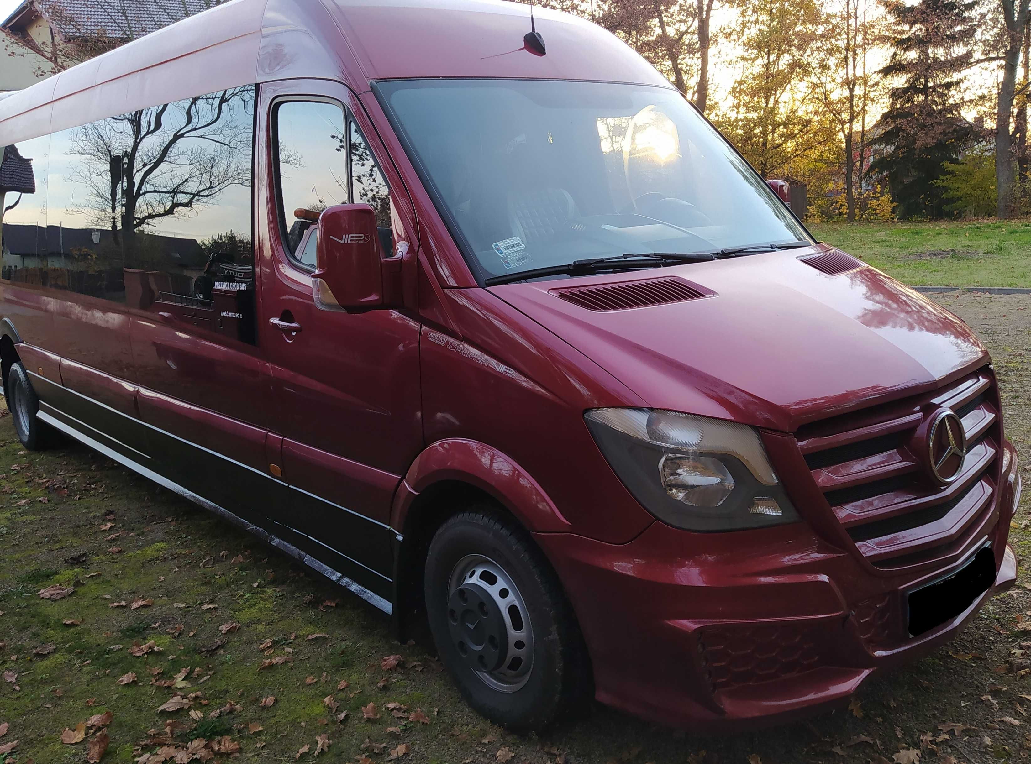 Przewóz osób wynajem bus autobus transport wesele lotnisko Pyrzowice