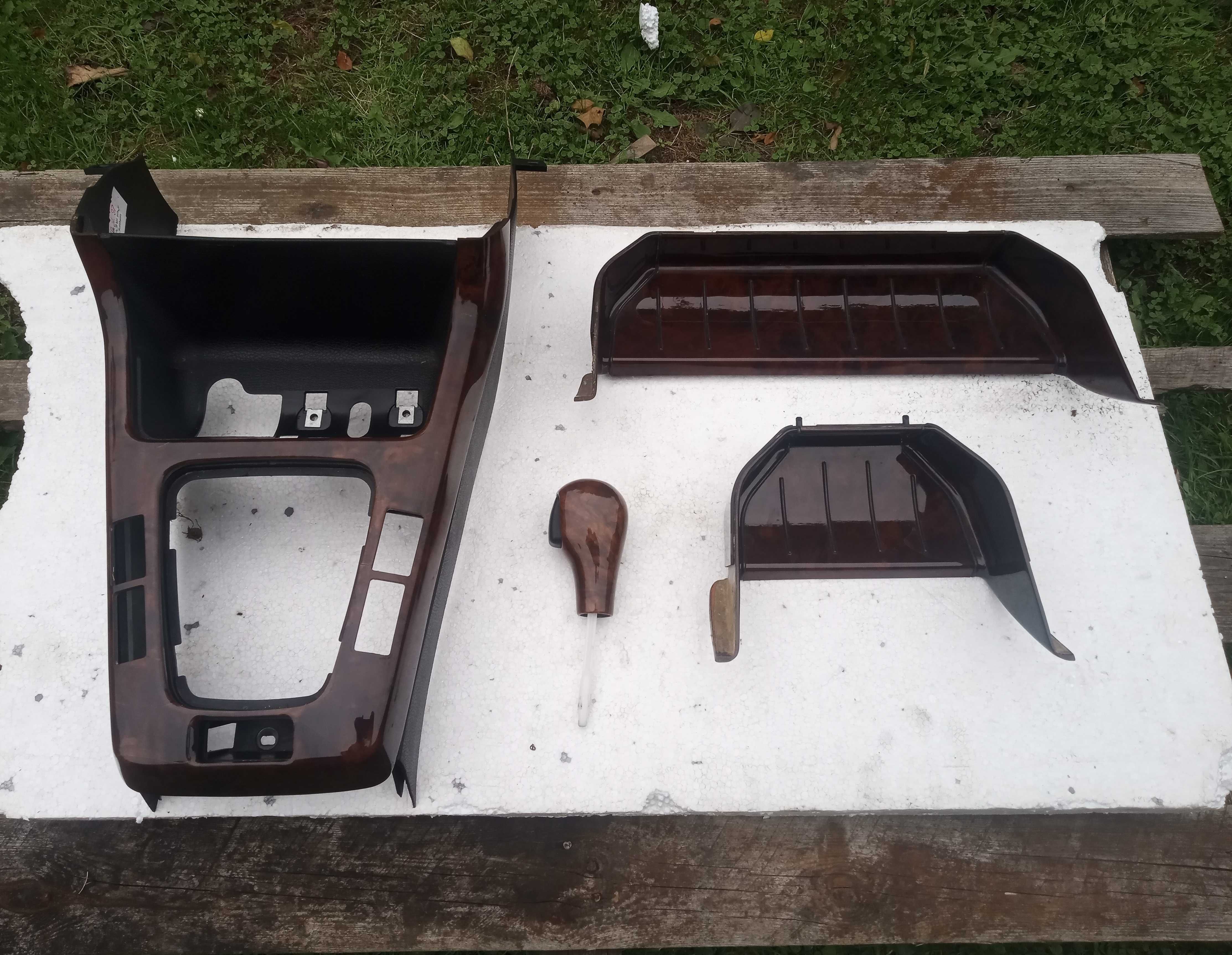 Elementy drewniane drewno dekory Nussbaum BMW E36 Compact