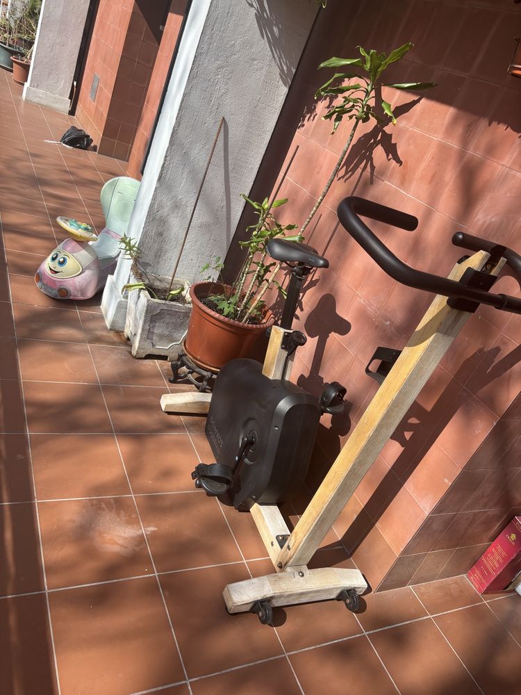 Wood-bike em bom estado