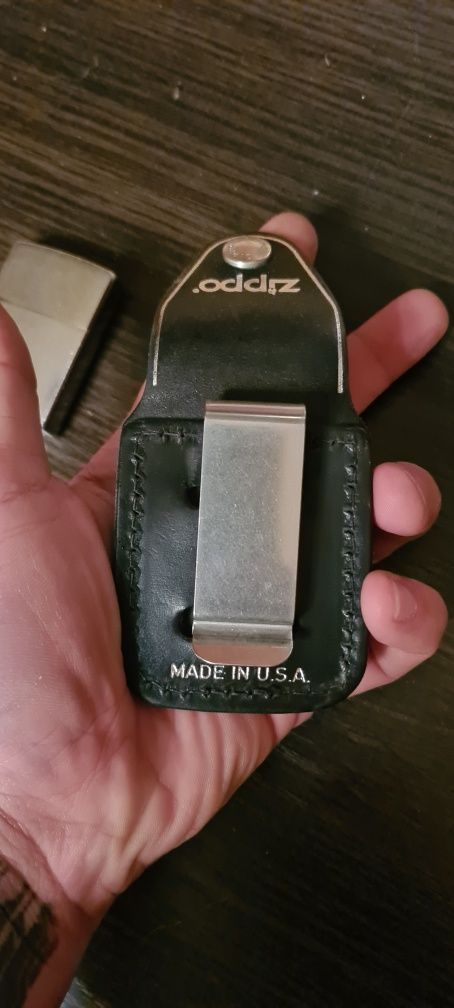 Зажигалка Zippo с чехлом