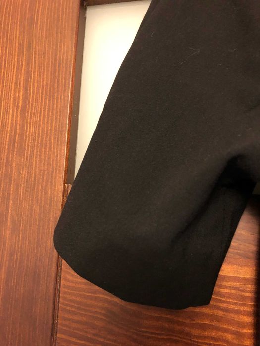 Czarna elegancka biurowa sukienka H&M r. 38