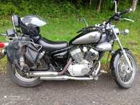 Motocykl YAMAHA VIRAGO 125 cm3