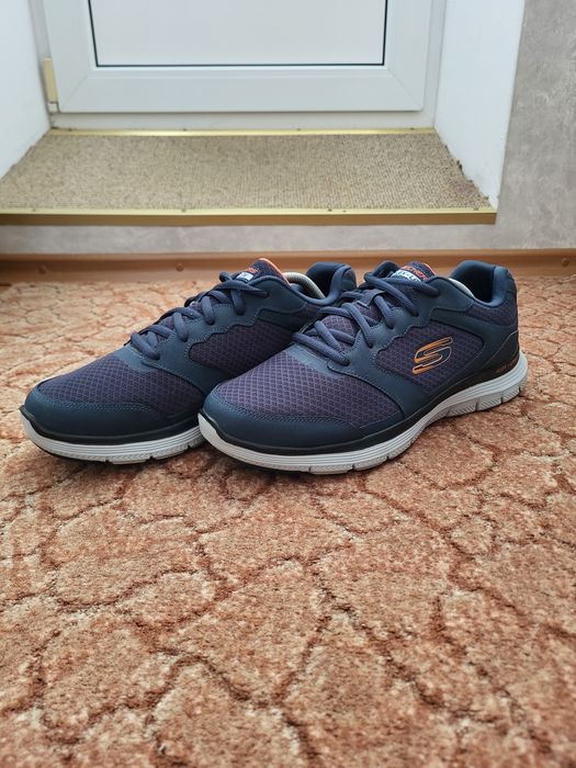 Оригинальные мужские кроссовки Skechers