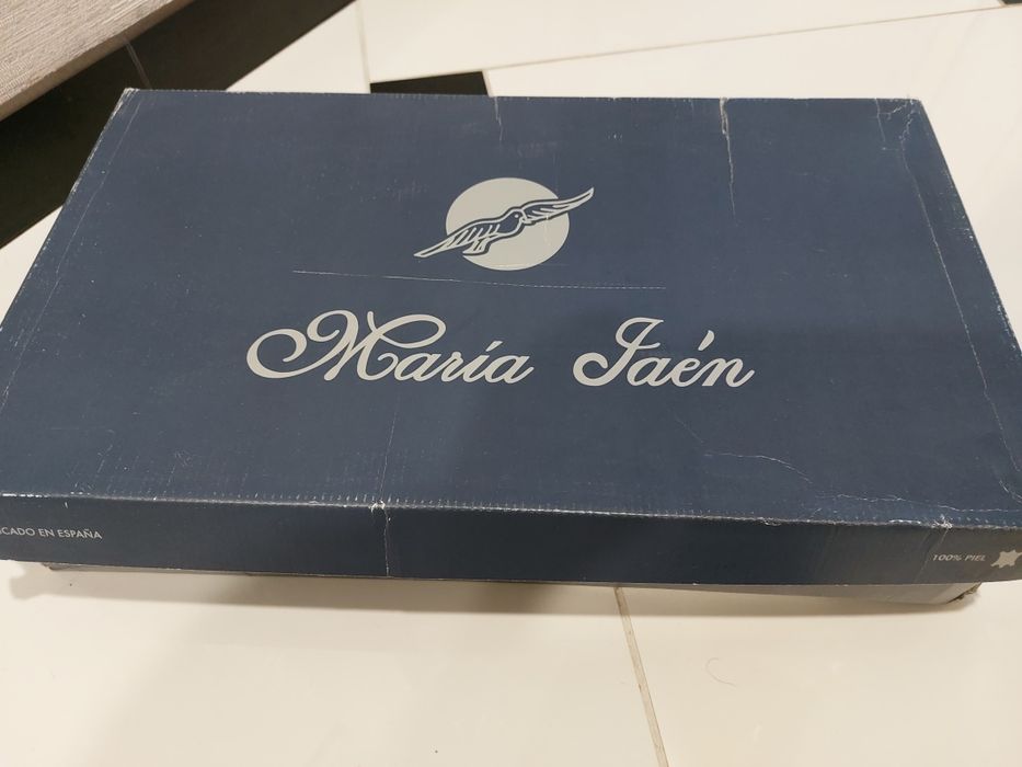 Жіночі чоботи 38