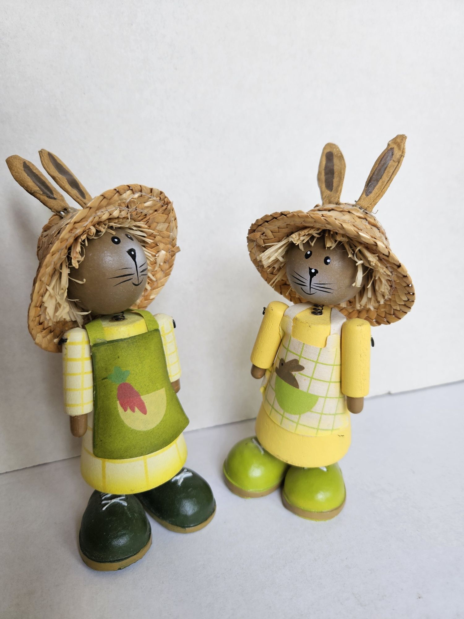 Conjunto Figuras 2 Coelhinhos Madeira Usados