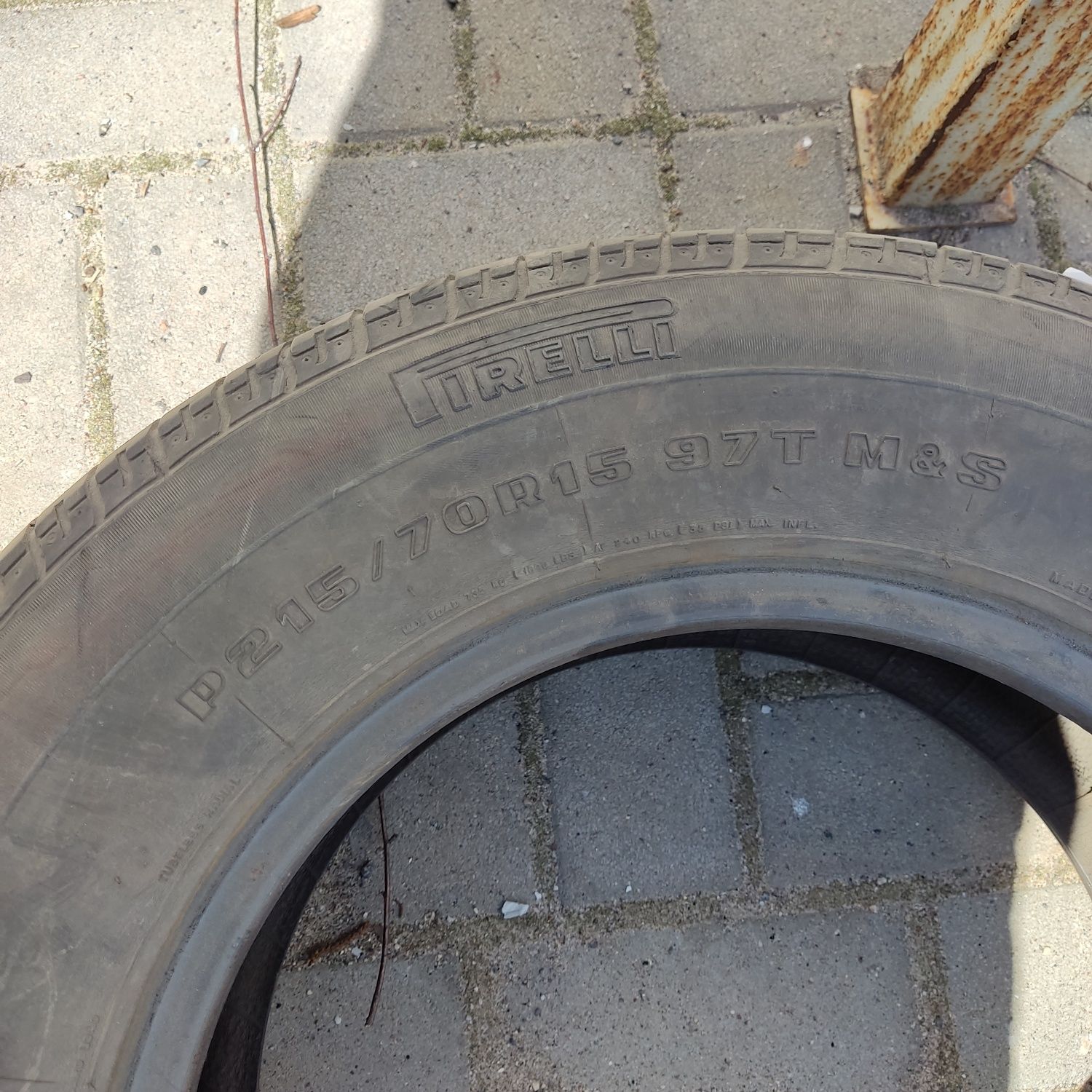 Гума літня pirelli 215/70/ r15