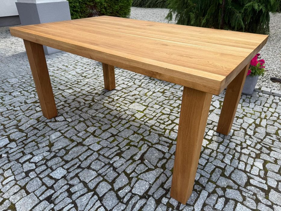 Sprzedam stół dębowy 160x100cm.