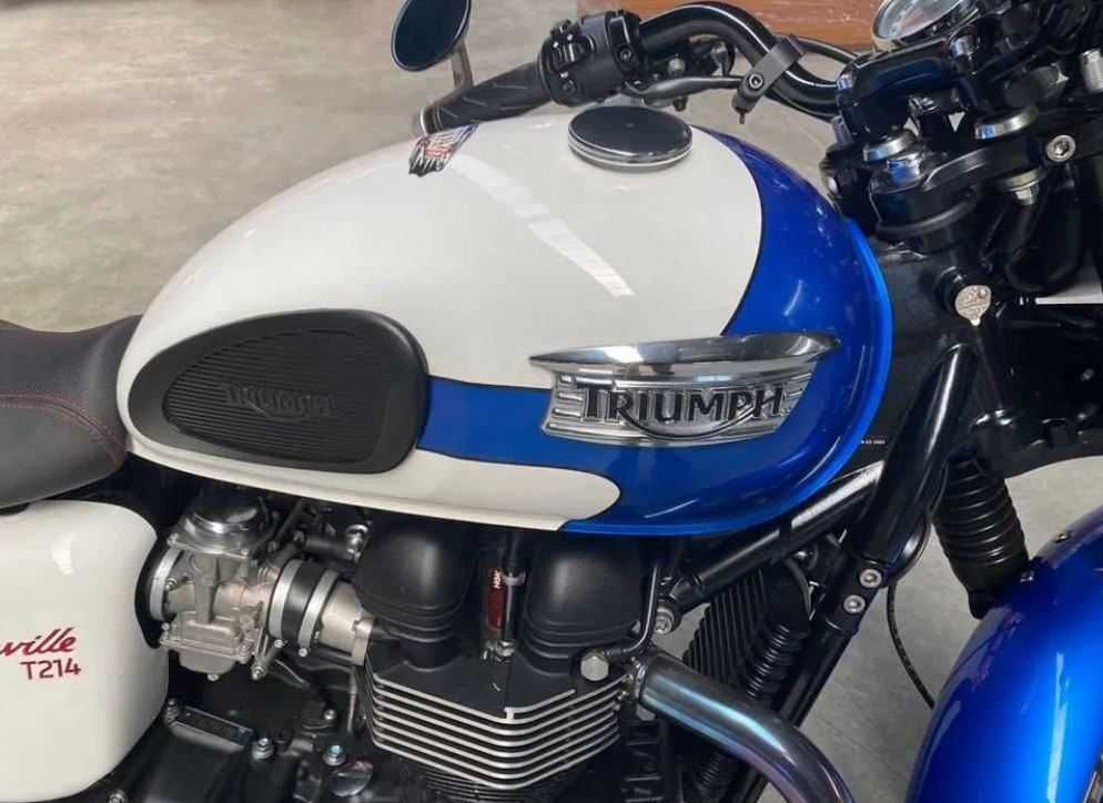 Triumph Bonneville T214 Special Edition - 3950km