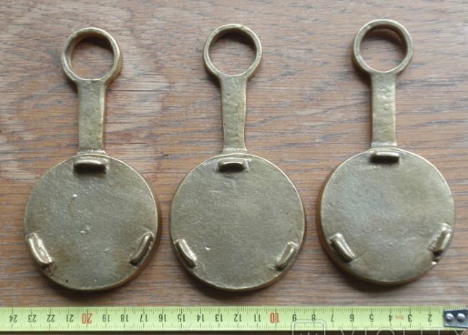 Бронзовые сувенирные сковородки